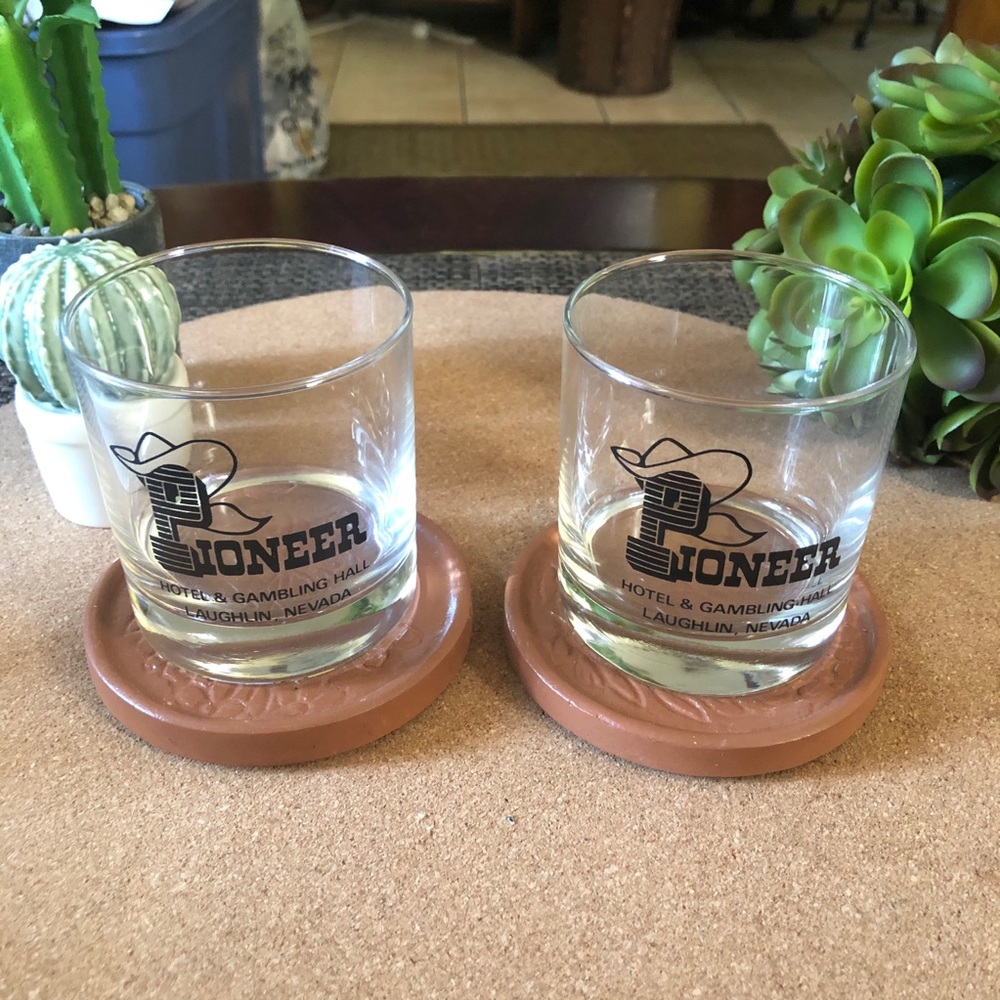 Vintage Laughlin Nevada Pioneer Whiskey Glass Set - Picture 2 of 5